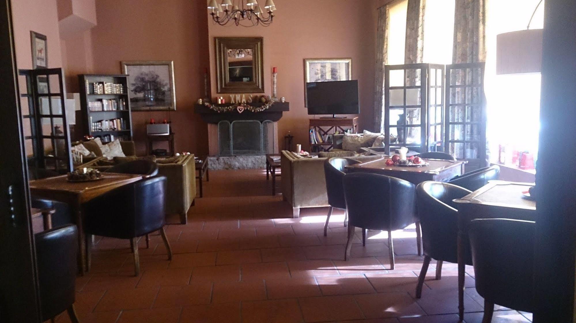 Posada Real Restaurante El Linar Del Zaire Burgohondo Eksteriør billede